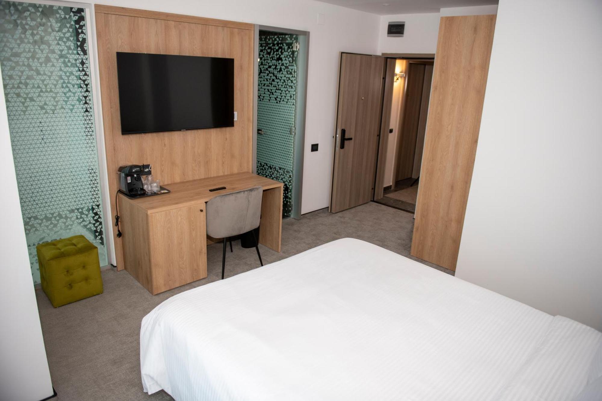 Cm111Apparthotel Bukareszt Zewnętrze zdjęcie